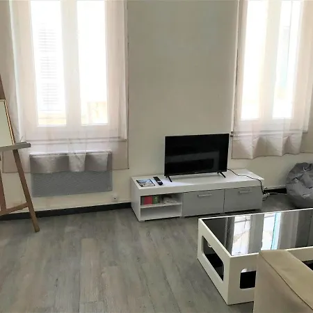 Apartment Grand 4 Couchages Pres De Tout La Ciotat