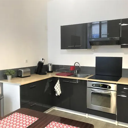 Apartment Grand 4 Couchages Pres De Tout *
